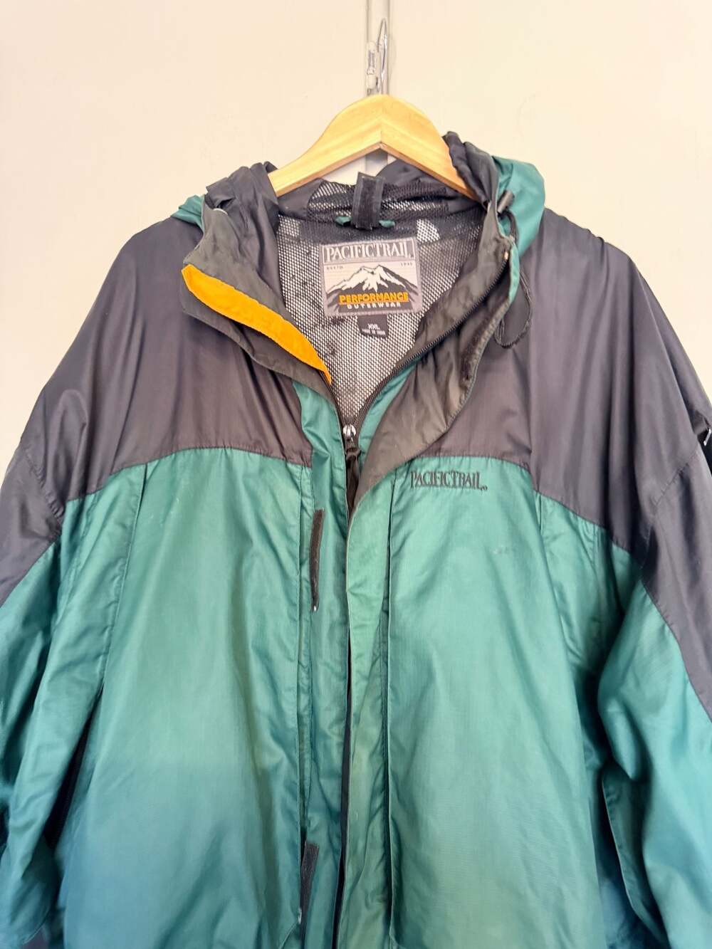 Pacific Trail Vintage Performance Outerwear Green and Black Heavy Jacket XXL